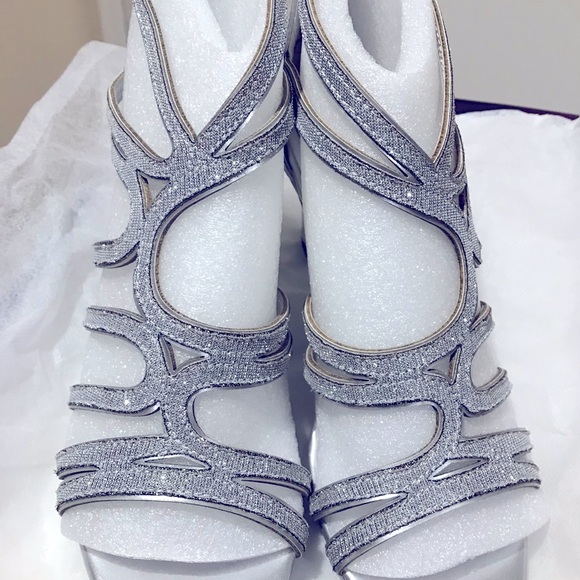 Silver Glitter heels - Picture 1 of 12